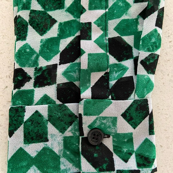 Michael Kors long sleeve blouse. - Picture 6 of 6